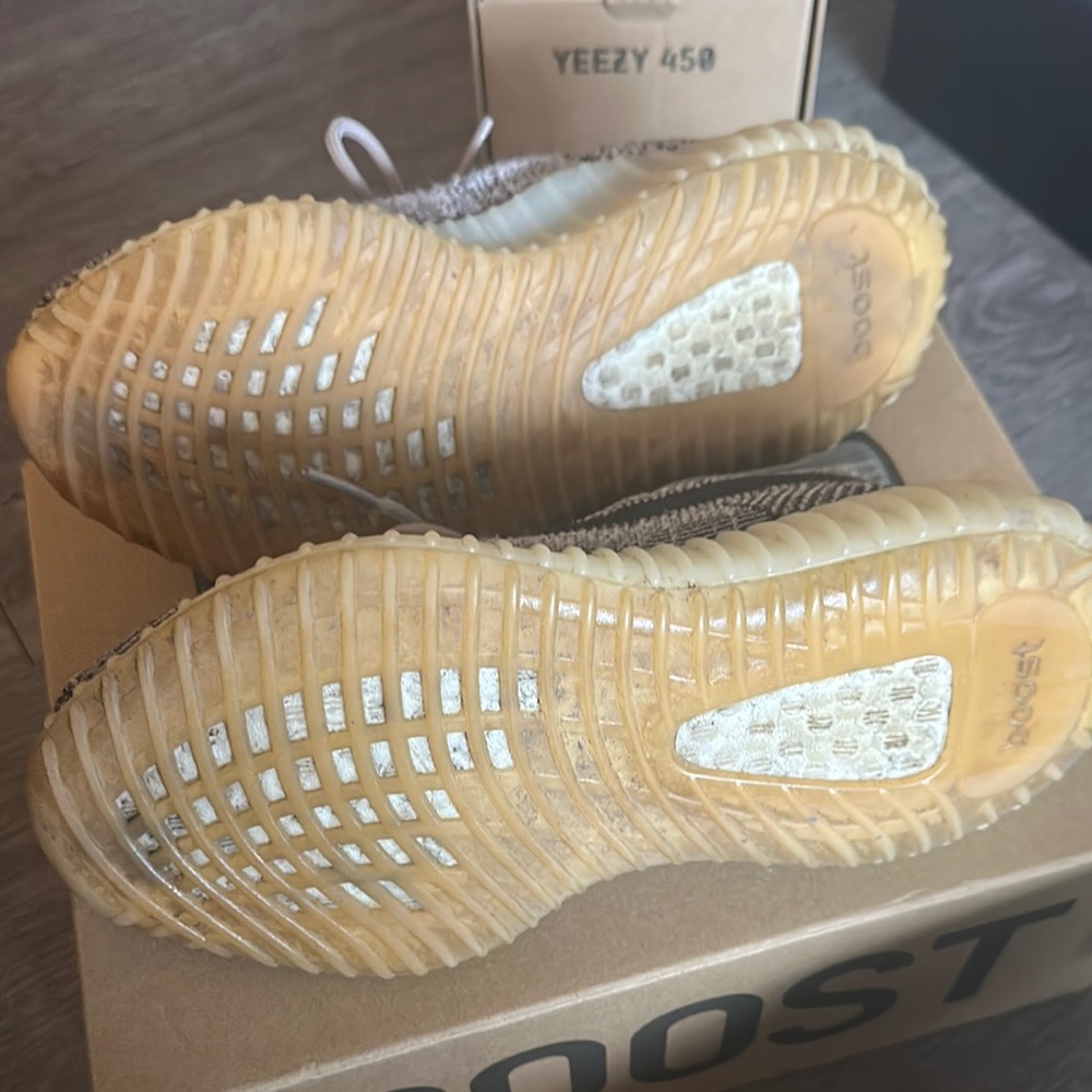 Yeezy Boost Sneakers in Gray and Black - Picture 6 of 7